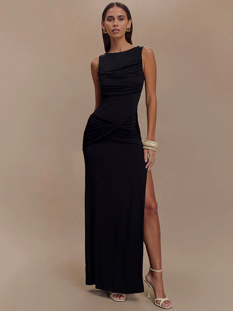 Éline Draped Allure Maxi Dress – Rückenfrei, Raffungen & High-Slit Eleganz